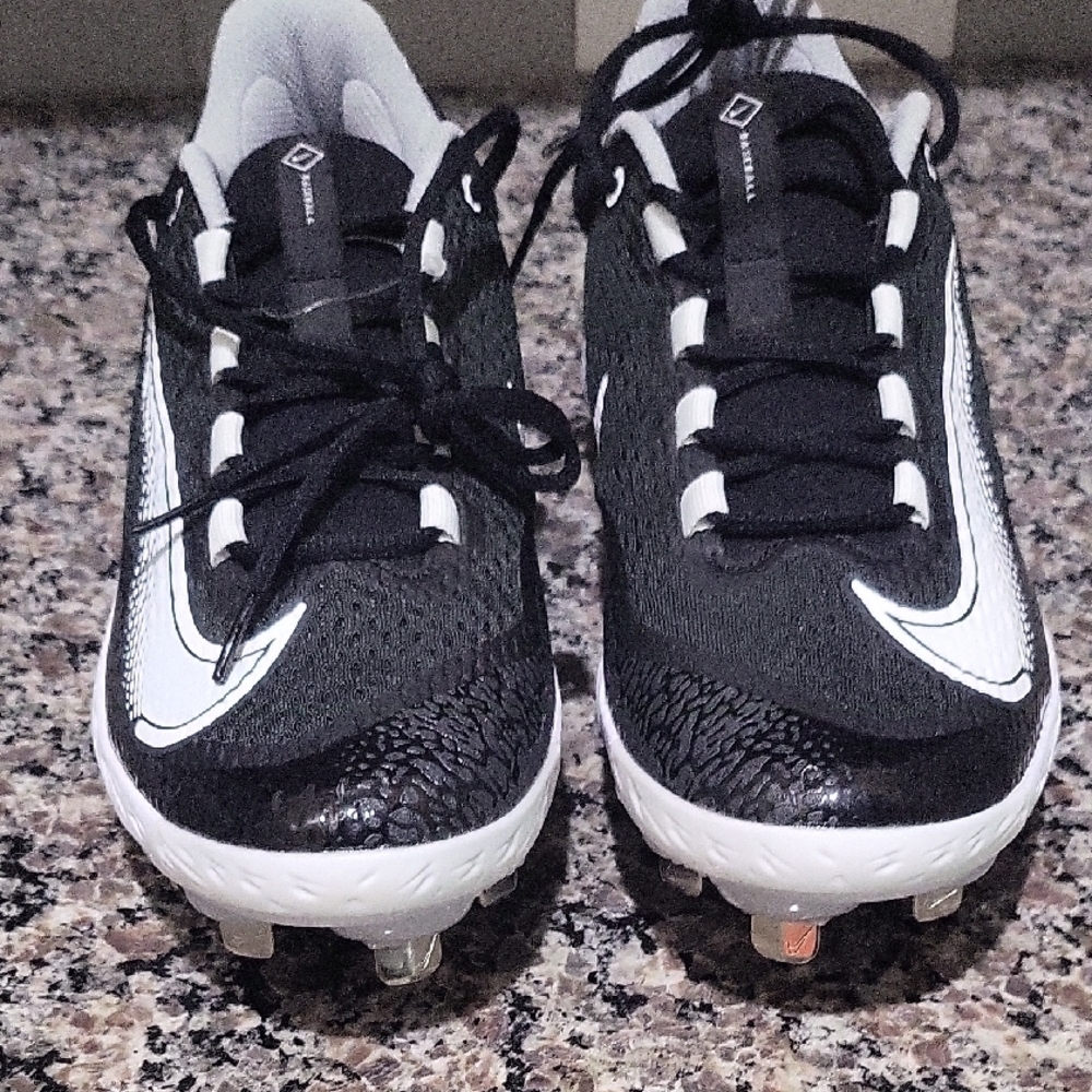 Alpha Huarache Elite 4 Low - Picture 12 of 12